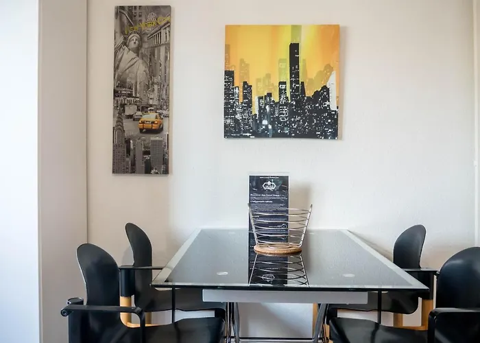 Travel Homes - The Eastside, Parking And Downtown Appartement